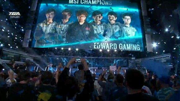 出售核心资 出售核心资