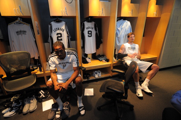 看似主动的 看似主动的